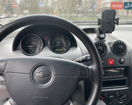 Червоний Шевроле Авео, об'ємом двигуна 1.5 л та пробігом 257 тис. км за 1699 $, фото 5 на Automoto.ua