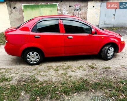 Красный Шевроле Авео, объемом двигателя 1.5 л и пробегом 178 тыс. км за 3150 $, фото 10 на Automoto.ua