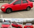 Красный Шевроле Авео, объемом двигателя 1.4 л и пробегом 360 тыс. км за 2000 $, фото 1 на Automoto.ua
