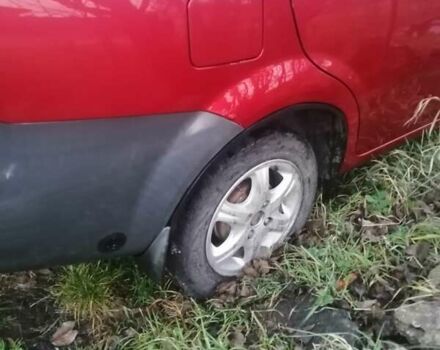 Красный Шевроле Авео, объемом двигателя 1.5 л и пробегом 250 тыс. км за 2650 $, фото 5 на Automoto.ua