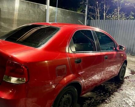 Красный Шевроле Авео, объемом двигателя 1.5 л и пробегом 270 тыс. км за 2800 $, фото 3 на Automoto.ua