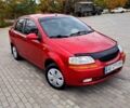 Красный Шевроле Авео, объемом двигателя 1.5 л и пробегом 203 тыс. км за 2850 $, фото 2 на Automoto.ua