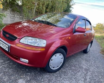 Красный Шевроле Авео, объемом двигателя 1.5 л и пробегом 150 тыс. км за 3300 $, фото 2 на Automoto.ua