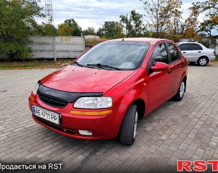 Красный Шевроле Авео, объемом двигателя 1.5 л и пробегом 203 тыс. км за 2850 $, фото 5 на Automoto.ua