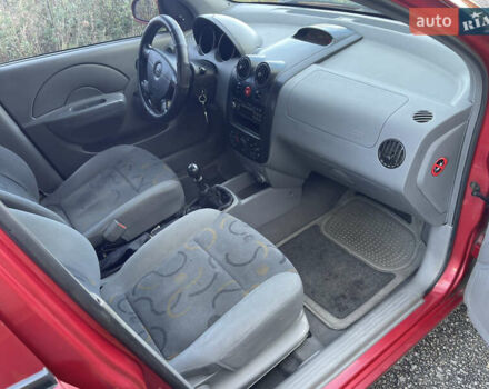 Червоний Шевроле Авео, об'ємом двигуна 1.5 л та пробігом 150 тис. км за 2999 $, фото 8 на Automoto.ua