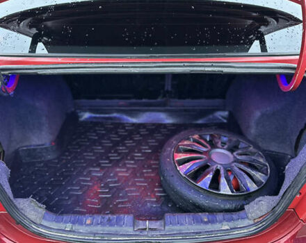 Красный Шевроле Авео, объемом двигателя 1.5 л и пробегом 268 тыс. км за 3500 $, фото 25 на Automoto.ua