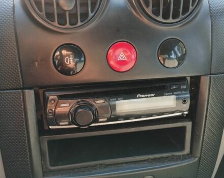 Красный Шевроле Авео, объемом двигателя 1.5 л и пробегом 350 тыс. км за 1800 $, фото 6 на Automoto.ua