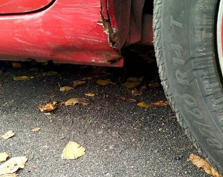 Красный Шевроле Авео, объемом двигателя 1.5 л и пробегом 280 тыс. км за 2650 $, фото 3 на Automoto.ua