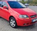Червоний Шевроле Авео, об'ємом двигуна 1.5 л та пробігом 200 тис. км за 2500 $, фото 1 на Automoto.ua