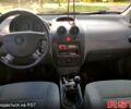 Красный Шевроле Авео, объемом двигателя 1.5 л и пробегом 190 тыс. км за 2500 $, фото 4 на Automoto.ua