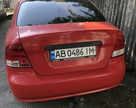 Красный Шевроле Авео, объемом двигателя 1.5 л и пробегом 220 тыс. км за 1100 $, фото 2 на Automoto.ua