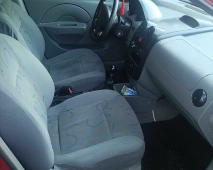 Красный Шевроле Авео, объемом двигателя 1.5 л и пробегом 290 тыс. км за 2400 $, фото 16 на Automoto.ua