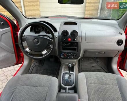 Красный Шевроле Авео, объемом двигателя 1.5 л и пробегом 222 тыс. км за 3200 $, фото 23 на Automoto.ua