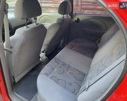 Красный Шевроле Авео, объемом двигателя 1.5 л и пробегом 223 тыс. км за 3200 $, фото 7 на Automoto.ua