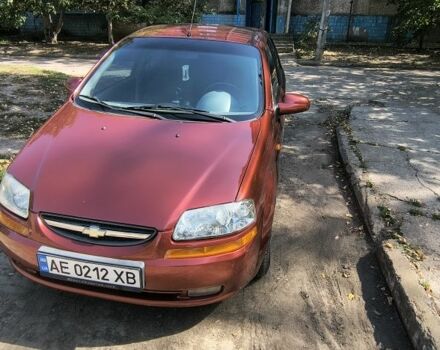 Красный Шевроле Авео, объемом двигателя 1.5 л и пробегом 225 тыс. км за 4500 $, фото 3 на Automoto.ua