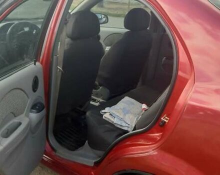 Червоний Шевроле Авео, об'ємом двигуна 1.5 л та пробігом 262 тис. км за 3300 $, фото 4 на Automoto.ua