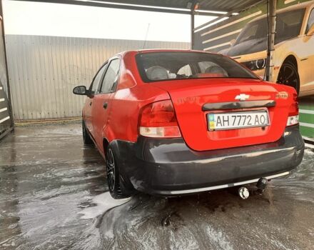 Красный Шевроле Авео, объемом двигателя 1.5 л и пробегом 250 тыс. км за 1800 $, фото 4 на Automoto.ua