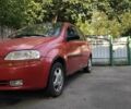 Красный Шевроле Авео, объемом двигателя 1.5 л и пробегом 220 тыс. км за 1100 $, фото 3 на Automoto.ua