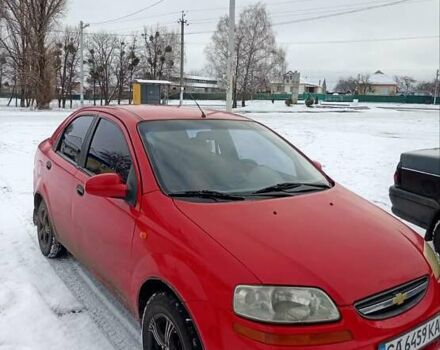 Красный Шевроле Авео, объемом двигателя 1.5 л и пробегом 180 тыс. км за 2400 $, фото 2 на Automoto.ua