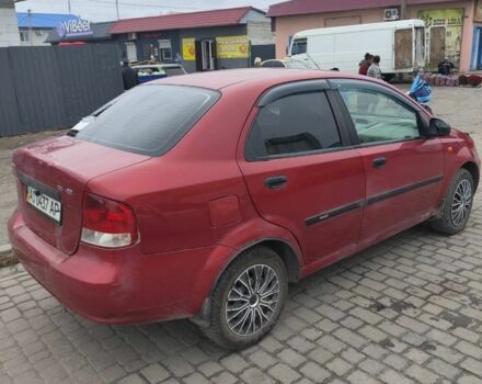Красный Шевроле Авео, объемом двигателя 1.5 л и пробегом 300 тыс. км за 1700 $, фото 3 на Automoto.ua