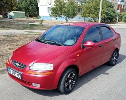 Красный Шевроле Авео, объемом двигателя 1.5 л и пробегом 185 тыс. км за 3500 $, фото 1 на Automoto.ua