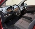 Красный Шевроле Авео, объемом двигателя 1.4 л и пробегом 169 тыс. км за 4200 $, фото 17 на Automoto.ua