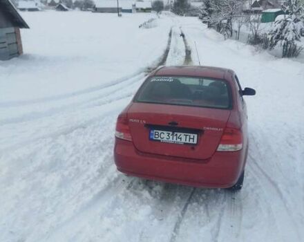 Красный Шевроле Авео, объемом двигателя 1.5 л и пробегом 197 тыс. км за 2900 $, фото 4 на Automoto.ua