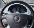 Красный Шевроле Авео, объемом двигателя 1.5 л и пробегом 224 тыс. км за 3200 $, фото 6 на Automoto.ua