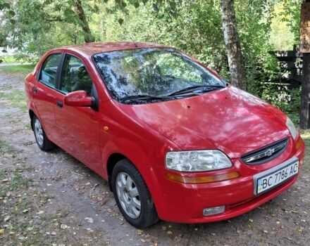 Червоний Шевроле Авео, об'ємом двигуна 1.5 л та пробігом 185 тис. км за 2400 $, фото 2 на Automoto.ua