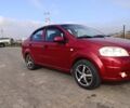 Красный Шевроле Авео, объемом двигателя 1.5 л и пробегом 220 тыс. км за 4400 $, фото 1 на Automoto.ua