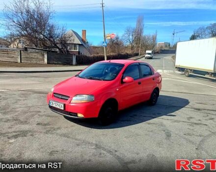 Красный Шевроле Авео, объемом двигателя 1.5 л и пробегом 190 тыс. км за 3100 $, фото 6 на Automoto.ua