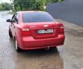 Красный Шевроле Авео, объемом двигателя 1.5 л и пробегом 194 тыс. км за 3000 $, фото 1 на Automoto.ua