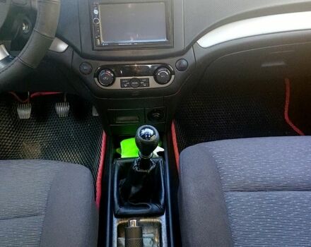 Красный Шевроле Авео, объемом двигателя 1.4 л и пробегом 126 тыс. км за 3999 $, фото 4 на Automoto.ua