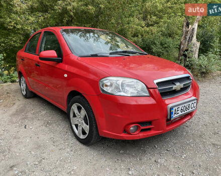 Красный Шевроле Авео, объемом двигателя 1.5 л и пробегом 176 тыс. км за 3300 $, фото 2 на Automoto.ua