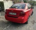 Красный Шевроле Авео, объемом двигателя 1.5 л и пробегом 172 тыс. км за 3550 $, фото 2 на Automoto.ua