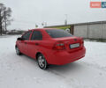 Красный Шевроле Авео, объемом двигателя 1.5 л и пробегом 260 тыс. км за 3400 $, фото 2 на Automoto.ua