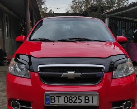 Красный Шевроле Авео, объемом двигателя 1.5 л и пробегом 200 тыс. км за 4500 $, фото 2 на Automoto.ua