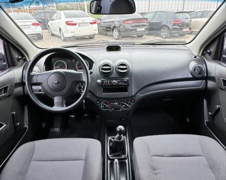 Красный Шевроле Авео, объемом двигателя 1.5 л и пробегом 27 тыс. км за 6100 $, фото 15 на Automoto.ua