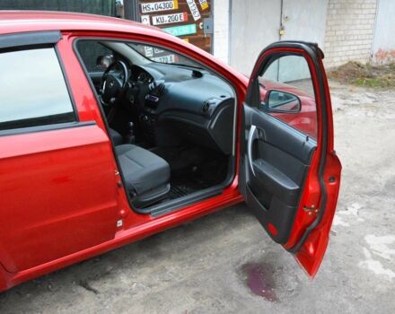 Красный Шевроле Авео, объемом двигателя 1.5 л и пробегом 87 тыс. км за 4800 $, фото 13 на Automoto.ua