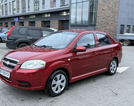 Красный Шевроле Авео, объемом двигателя 1.4 л и пробегом 180 тыс. км за 3300 $, фото 1 на Automoto.ua