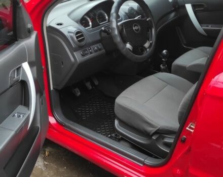 Красный Шевроле Авео, объемом двигателя 1.5 л и пробегом 200 тыс. км за 4500 $, фото 7 на Automoto.ua