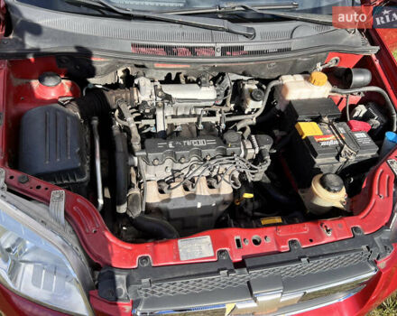 Красный Шевроле Авео, объемом двигателя 1.5 л и пробегом 180 тыс. км за 4500 $, фото 12 на Automoto.ua