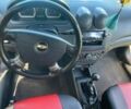 Красный Шевроле Авео, объемом двигателя 1.5 л и пробегом 210 тыс. км за 3400 $, фото 8 на Automoto.ua