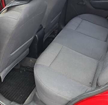 Красный Шевроле Авео, объемом двигателя 1.5 л и пробегом 194 тыс. км за 3000 $, фото 14 на Automoto.ua