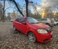 Красный Шевроле Авео, объемом двигателя 1.5 л и пробегом 184 тыс. км за 3000 $, фото 3 на Automoto.ua