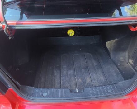 Красный Шевроле Авео, объемом двигателя 1.5 л и пробегом 241 тыс. км за 3300 $, фото 9 на Automoto.ua