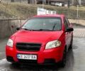 Красный Шевроле Авео, объемом двигателя 1.5 л и пробегом 200 тыс. км за 2500 $, фото 1 на Automoto.ua