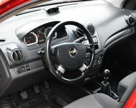 Красный Шевроле Авео, объемом двигателя 1.5 л и пробегом 87 тыс. км за 4800 $, фото 19 на Automoto.ua