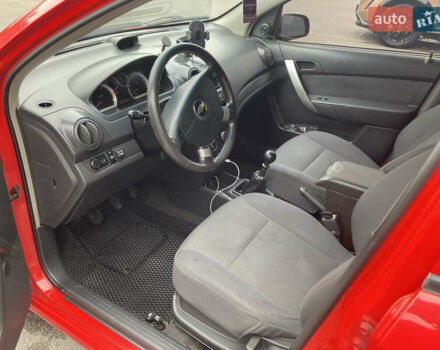 Червоний Шевроле Авео, об'ємом двигуна 1.5 л та пробігом 180 тис. км за 3600 $, фото 7 на Automoto.ua