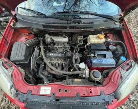 Красный Шевроле Авео, объемом двигателя 1.5 л и пробегом 184 тыс. км за 3000 $, фото 13 на Automoto.ua